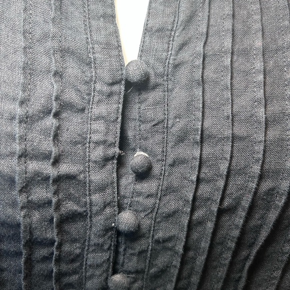 Vineyard Vines Linen Pintuck Tunic Pleated Black Shirt Long Sleeve Size L - Picture 7 of 10